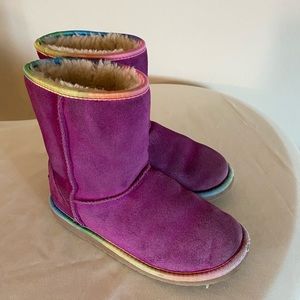UGG Kids Classic II Sequin Rainbow Winter 1006063K Girls Size 4 Purple Ankle